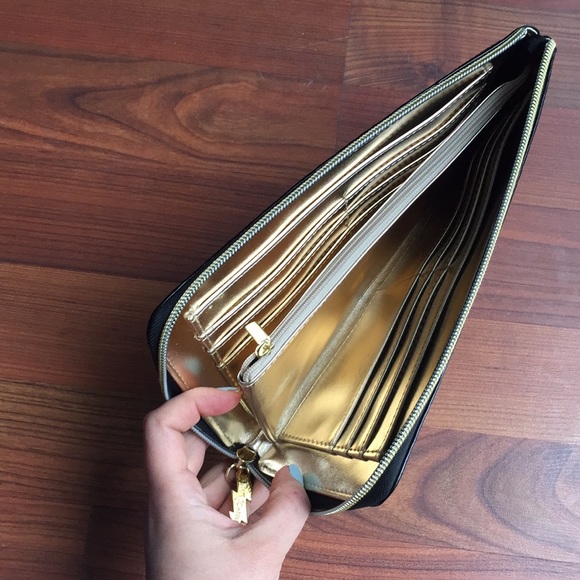 NWOT - Picture 2 of 3